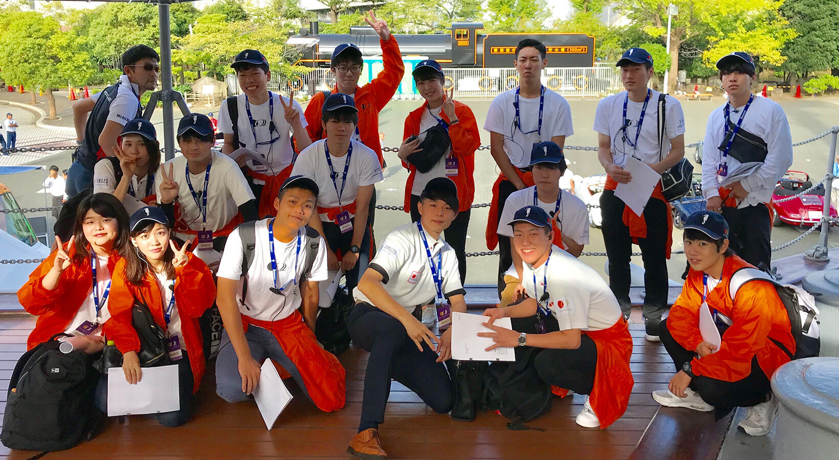 運営協力している「Classic Japan Rally（クラシックジャパンラリー）」での伊藤隆治ゼミナールの学生たち。