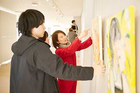 学内のギャラリー銀座の画廊で展示の機会も