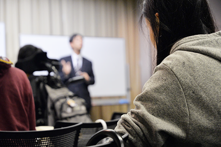 経営学、簿記・会計学、ICTを学ぶ