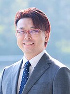 高坂　康雅（コウサカ　ヤスマサ）