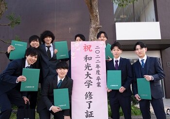 2022graduation_02.jpg