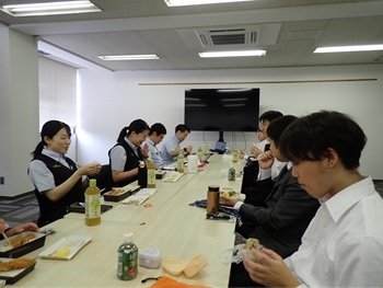 20260928_careerJR72.jpg