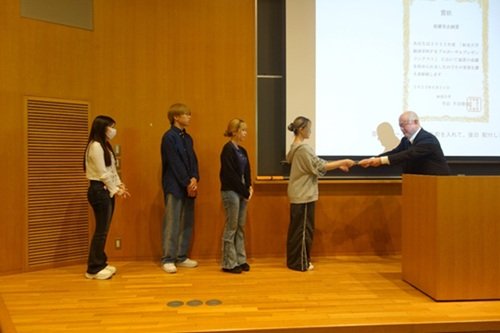 UI_presentation_202506_award1.jpg