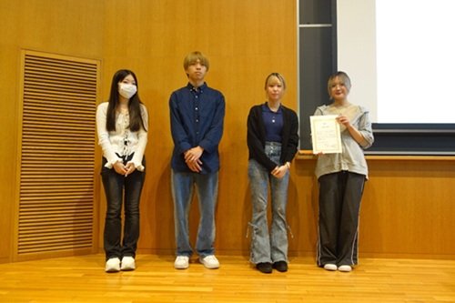UI_presentation_202506_award2.jpg