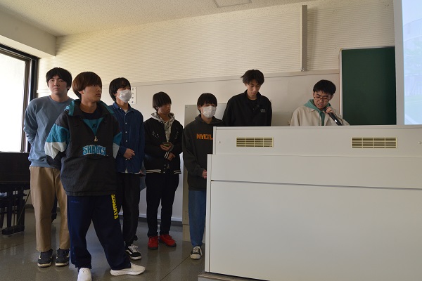 class_231205_2.jpg