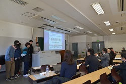 class_231205_8.jpg